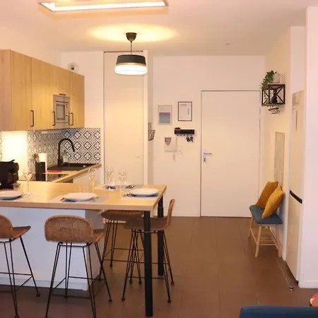 Appartamento Les Cèdres -tram A 50 Mètres, Bordeaux à 5 Minutes, Parking